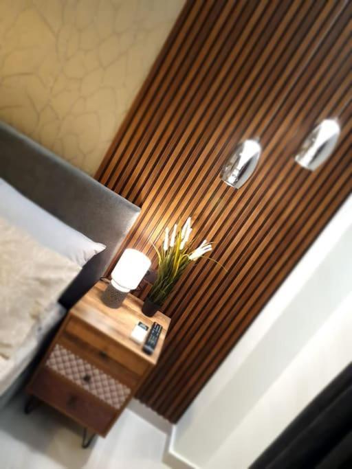 Pleasantstay City Appartement Tesalonika Bagian luar foto