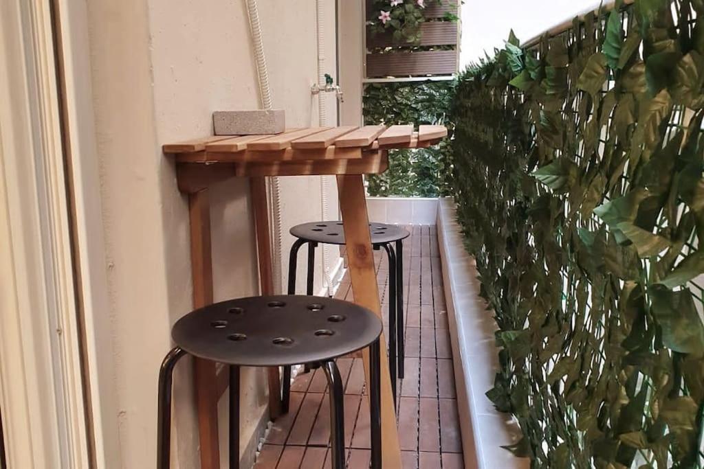 Pleasantstay City Appartement Tesalonika Bagian luar foto