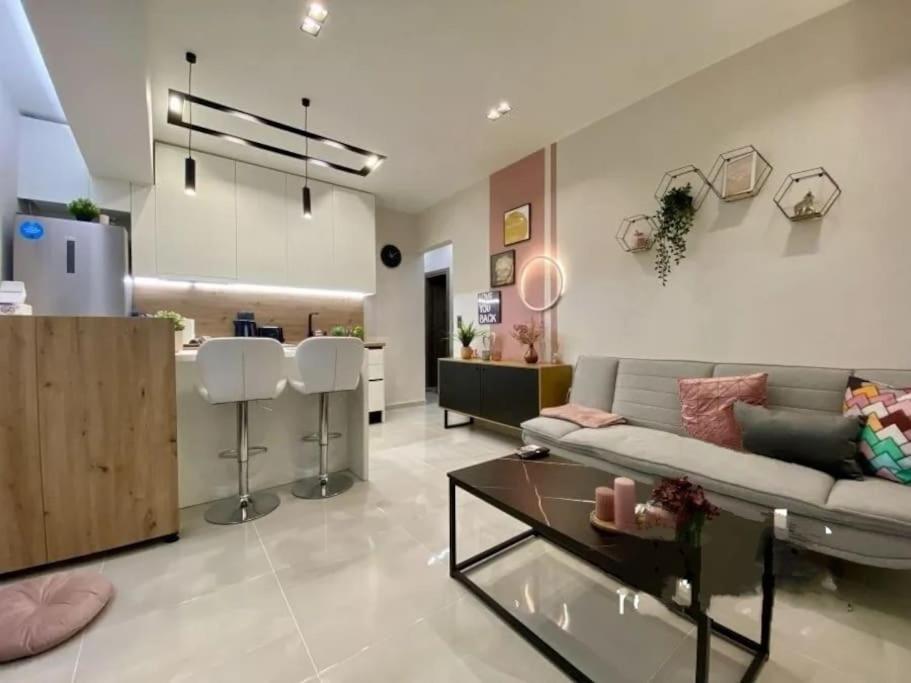 Pleasantstay City Appartement Tesalonika Bagian luar foto